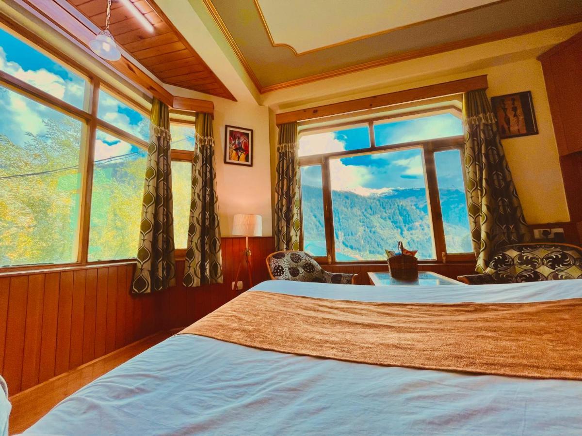 Woods Villa- A Luxury Mountains View Cottages Манали Экстерьер фото