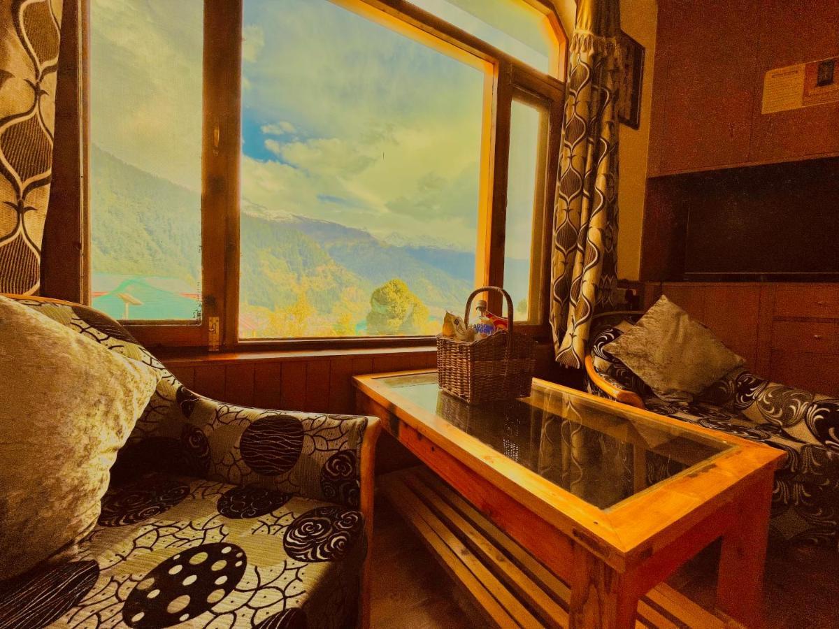Woods Villa- A Luxury Mountains View Cottages Манали Экстерьер фото