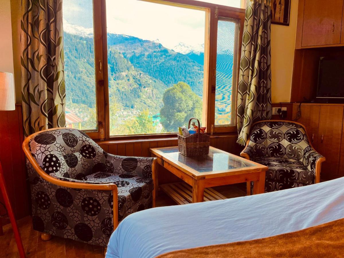 Woods Villa- A Luxury Mountains View Cottages Манали Экстерьер фото